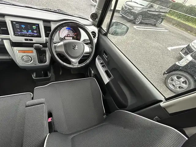 スズキ ハスラー X ターボ 宮崎県 2015(平27)年 8.8万km クールカーキPM /ナビ(CN-RS01D)//TV/CD/DVD/Bluetooth//ビルトインETC//運転席シートヒーター//オートライト//純正フロアマット//純正アルミホイール//ドアバイザー//プッシュスタート//電格ウィンカーミラー//取扱説明書//保証書//スペアキー×１