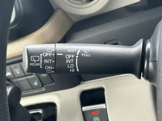 ホンダ Ｎ ＢＯＸ 愛媛県 2023(令5)年 0.3万km プレミアムサンライトホワイトパール 禁煙車/登録時走行距離：2763km/ディーラーオプション純正ディスプレイオーディオ/フルセグTV/Bluetooth/バックカメラ/前方ドライブレコーダー/ビルトインETC/衝突被害軽減システム/クリアランスソナー/横滑り防止装置/レーンキープアシスト/レーダークルーズコントロール/LEDヘッドライト/オートライト/前席シートヒーター/両側パワースライドドア/エンジンスタートボタン/スマートキー/スペアキー/純正フロアマット