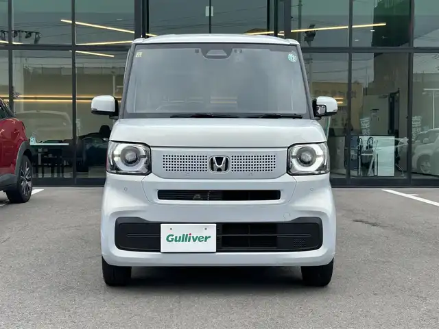 ホンダ Ｎ ＢＯＸ 愛媛県 2023(令5)年 0.3万km プレミアムサンライトホワイトパール 禁煙車/登録時走行距離：2763km/ディーラーオプション純正ディスプレイオーディオ/フルセグTV/Bluetooth/バックカメラ/前方ドライブレコーダー/ビルトインETC/衝突被害軽減システム/クリアランスソナー/横滑り防止装置/レーンキープアシスト/レーダークルーズコントロール/LEDヘッドライト/オートライト/前席シートヒーター/両側パワースライドドア/エンジンスタートボタン/スマートキー/スペアキー/純正フロアマット
