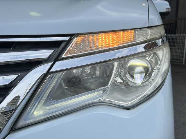 日産 セレナ HWS S HV Vセレ +Sefty 京都府 2015(平27)年 10万km ブルームーンホワイトP 純正ナビ/フルセグ/ＤＶＤ/ＣＤ/Bluetooth　/バックカメラ　/フリップダウン　/両側パワースライドドア　/クルーズコントロール　/エマージェンシーブレーキ　/レーンモニター　/オートライト　/フォグライト　/ＥＴＣ/シートバックテーブル/スマートキー/プッシュスタート/純正１６AW /取扱説明書
