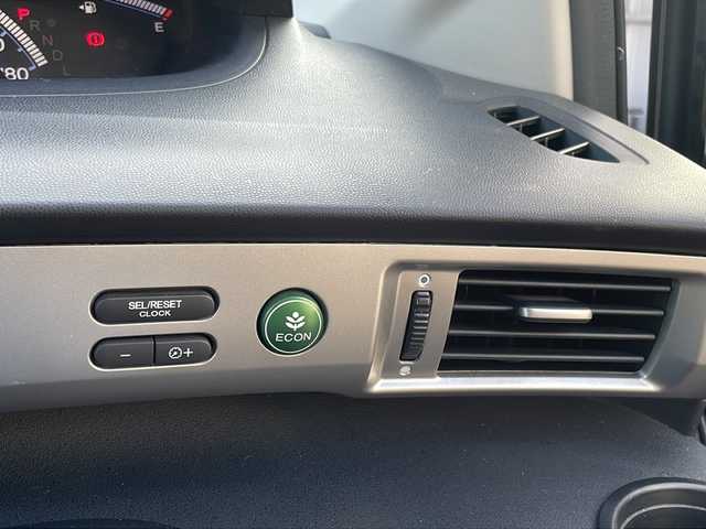 ホンダ フリード G ジャストセレクション 福岡県 2014(平26)年 8.7万km プレミアムスパークルブラックパール 純正７インチナビ　/(バックカメラ/ＴＶ/ＤＶＤ/Ｂｌｕｅｔｏｏｔｈ/ＣＤ)/片側パワースライドドア　/ビルトインＥＴＣ　/横滑り防止装置　/スマートキー　/ドアバイザー　/純正フロアマット