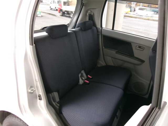 スズキ ワゴンＲ FX 富山県 2012(平24)年 1.9万km シルキーシルバーメタリック ワンオーナー/5速マニュアル/純正CD