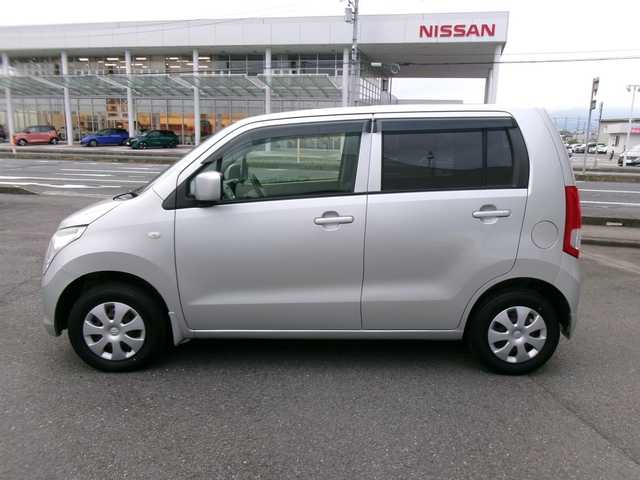 スズキ ワゴンＲ FX 富山県 2012(平24)年 1.9万km シルキーシルバーメタリック ワンオーナー/5速マニュアル/純正CD