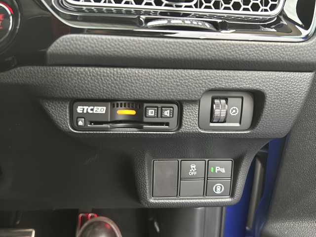 ホンダ シビック EX 愛知県 2024(令6)年 1.5万km プレミアムクリスタルブルークリスタル 登録時走行距離14220km/ワンオーナー/純正9インチSDナビ/(Bluetooth/フルセグTV/USB)/バックカメラ/クリアランスソナー前後/ドラレコ前後/無限フルエアロ/社外マフラー/BOSEスピーカー/ホンダセンシング/衝突軽減ブレーキ/レーンキープアシスト/路外逸脱抑制/アダプティブクルーズコントロール/トラフィックジャムアシスト/先行車発信告知/標識認識機能/踏み間違い衝突軽減/ブラインドスポット/ステアリングスイッチ/ワイヤレス充電器/前席シートヒーター/前席パワーシート/ドライブモードセレクト/パドルシフト/純正ビルドイン2.0ETC/オート防眩ミラー/電子制御パーキングブレーキ/スマートキー/(スペアキー×1)