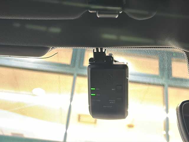 ホンダ シビック EX 愛知県 2024(令6)年 1.5万km プレミアムクリスタルブルークリスタル 登録時走行距離14220km/ワンオーナー/純正9インチSDナビ/(Bluetooth/フルセグTV/USB)/バックカメラ/クリアランスソナー前後/ドラレコ前後/無限フルエアロ/社外マフラー/BOSEスピーカー/ホンダセンシング/衝突軽減ブレーキ/レーンキープアシスト/路外逸脱抑制/アダプティブクルーズコントロール/トラフィックジャムアシスト/先行車発信告知/標識認識機能/踏み間違い衝突軽減/ブラインドスポット/ステアリングスイッチ/ワイヤレス充電器/前席シートヒーター/前席パワーシート/ドライブモードセレクト/パドルシフト/純正ビルドイン2.0ETC/オート防眩ミラー/電子制御パーキングブレーキ/スマートキー/(スペアキー×1)