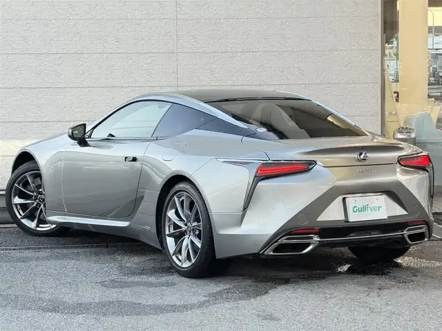 レクサス ＬＣ 500h 兵庫県 2021(令3)年 5万km ソニックチタニウム ワンオーナー/カーボンルーフ/純正ナビ/(CD/DVD/BT/USB/AUX)/フルセグTV/バックカメラ/ETC2.0/衝突軽減ブレーキ/レーダークルーズコントロール/ブラインドスポットモニター/パドルシフト/前後ドライブレコーダー/前席パワーシート/LEDヘッドライト/オートライト/オートハイビーム/電動パーキングブレーキ/オートホールド/電動格納ミラー/オートリトラミラー/ステアリングリモコン/スマートキー/スペアキー×１/カードキー×１/純正フロアマット/純正アルミ20インチ/取扱説明書・保証書