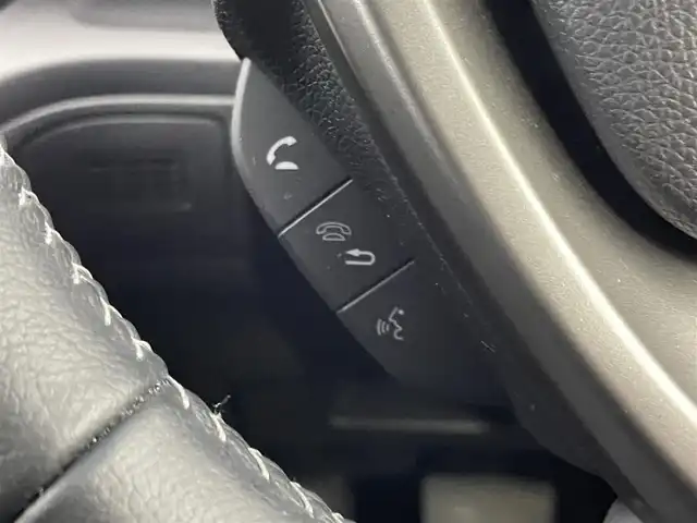 ホンダ フリード ハイブリット クロスター ホンダセンシング 埼玉県 2022(令4)年 4.2万km クリスタルブラックパール ４WD/純正９インチメモリナビ/　CD　DVD　Bluetooth　USB　音楽録音 地デジTV/バックカメラ/サイドカメラ/社外フロントカメラ/両側パワースライドドア/レーダークルーズコントロール/前後ドライブレコーダー/ビルトインETC/ハーフレザーシート/シートヒーター/オートLEDライト/コーナーセンサー/社外１７インチアルミホイール/純正ホイール付スタッドレスタイヤ積み込み