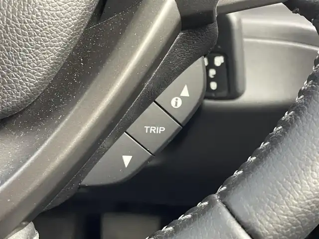 ホンダ フリード ハイブリット クロスター ホンダセンシング 埼玉県 2022(令4)年 4.2万km クリスタルブラックパール ４WD/純正９インチメモリナビ/　CD　DVD　Bluetooth　USB　音楽録音 地デジTV/バックカメラ/サイドカメラ/社外フロントカメラ/両側パワースライドドア/レーダークルーズコントロール/前後ドライブレコーダー/ビルトインETC/ハーフレザーシート/シートヒーター/オートLEDライト/コーナーセンサー/社外１７インチアルミホイール/純正ホイール付スタッドレスタイヤ積み込み