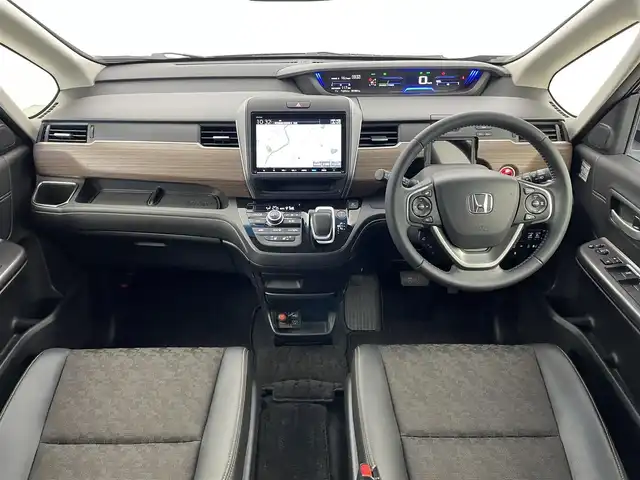 ホンダ フリード ハイブリット クロスター ホンダセンシング 埼玉県 2022(令4)年 4.2万km クリスタルブラックパール ４WD/純正９インチメモリナビ/　CD　DVD　Bluetooth　USB　音楽録音 地デジTV/バックカメラ/サイドカメラ/社外フロントカメラ/両側パワースライドドア/レーダークルーズコントロール/前後ドライブレコーダー/ビルトインETC/ハーフレザーシート/シートヒーター/オートLEDライト/コーナーセンサー/社外１７インチアルミホイール/純正ホイール付スタッドレスタイヤ積み込み