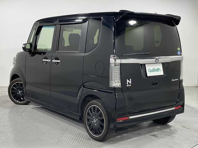 ホンダ Ｎ ＢＯＸ カスタムGターボSSブラッククタイル 広島県 2017(平29)年 4.2万km クリスタルブラックパール 純正８型ナビ/バックカメラ/両側パワースライドドア/シートヒーター/クルーズコントロール/パドルシフト/ディスチャージライト/ドラレコ/ＥＴＣ/衝突被害軽減/レーンキープ/フォグ/ステアリングスイッチ/エアバッグ(運転席/助手席)/純正15インチアルミホイール(165/55/R15)