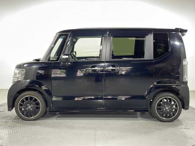 ホンダ Ｎ ＢＯＸ カスタムGターボSSブラッククタイル 広島県 2017(平29)年 4.2万km クリスタルブラックパール 純正８型ナビ/バックカメラ/両側パワースライドドア/シートヒーター/クルーズコントロール/パドルシフト/ディスチャージライト/ドラレコ/ＥＴＣ/衝突被害軽減/レーンキープ/フォグ/ステアリングスイッチ/エアバッグ(運転席/助手席)/純正15インチアルミホイール(165/55/R15)