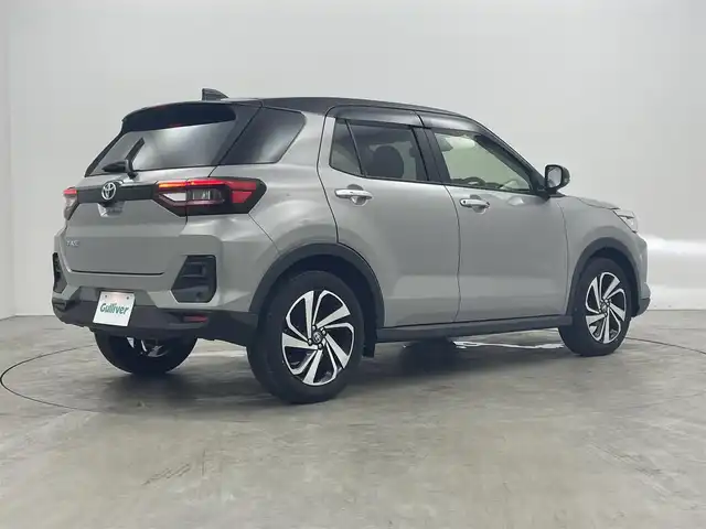 トヨタ ライズ Z 埼玉県 2022(令4)年 1.8万km スムースグレーマイカメタリック/ブラック2トーン 衝突軽減ブレーキ/レーダークルーズコントロール　　　/レーンキープアシスト/コーナーセンサー　/シートヒーター/ＬＥＤオートライト　/オートエアコン　/スマートキー/純正フロアマット　/純正アルミホイール　/ＵＳＢ