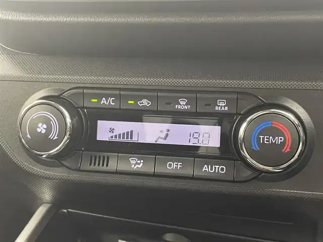 トヨタ ライズ Z 埼玉県 2022(令4)年 1.8万km スムースグレーマイカメタリック/ブラック2トーン 衝突軽減ブレーキ/レーダークルーズコントロール　　　/レーンキープアシスト/コーナーセンサー　/シートヒーター/ＬＥＤオートライト　/オートエアコン　/スマートキー/純正フロアマット　/純正アルミホイール　/ＵＳＢ