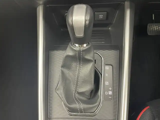 トヨタ ライズ Z 埼玉県 2022(令4)年 1.8万km スムースグレーマイカメタリック/ブラック2トーン 衝突軽減ブレーキ/レーダークルーズコントロール　　　/レーンキープアシスト/コーナーセンサー　/シートヒーター/ＬＥＤオートライト　/オートエアコン　/スマートキー/純正フロアマット　/純正アルミホイール　/ＵＳＢ