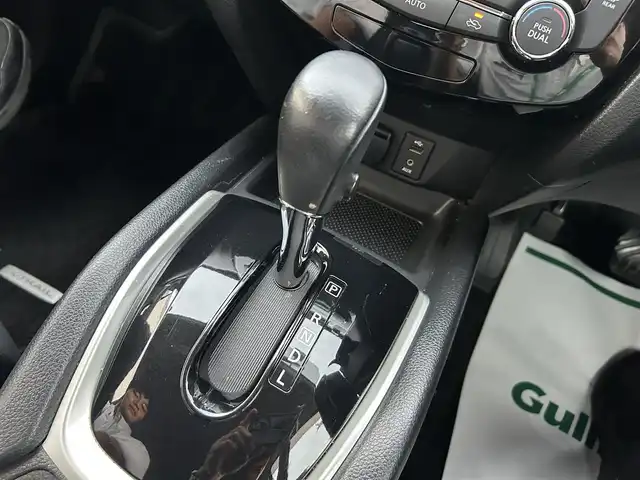 日産 エクストレイル 20X エマージェンシーブレーキ 福岡県 2015(平27)年 8.5万km ダイヤモンドブラック 純正7型SDナビ(フルセグTV/CD/DVD/BT)アラウンドビューモニタークルコンコーナーセンサードラレコETCシートヒーターUSB純正フロアマット純正アルミホイールスマートキープッシュスタート