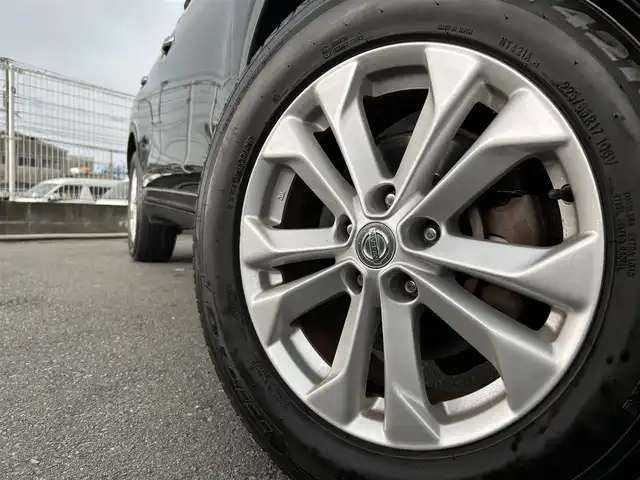 日産 エクストレイル 20X エマージェンシーブレーキ 福岡県 2015(平27)年 8.5万km ダイヤモンドブラック 純正7型SDナビ(フルセグTV/CD/DVD/BT)アラウンドビューモニタークルコンコーナーセンサードラレコETCシートヒーターUSB純正フロアマット純正アルミホイールスマートキープッシュスタート