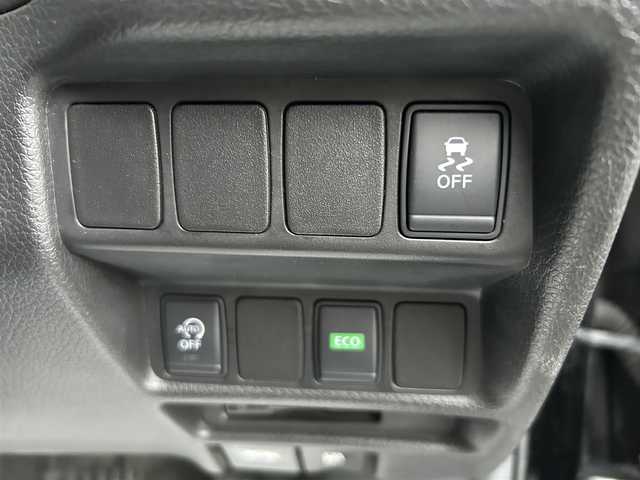 日産 エクストレイル 20X エマージェンシーブレーキ 道央・札幌 2015(平27)年 8.5万km ダイヤモンドブラック (株)IDOMが運営する【じしゃロン札幌豊平店】の自社ローン専用車両になります。こちらは現金またはオートローンご利用価格です。自社ローンご希望の方は別途その旨お申し付けください。/純正7型SDナビ(フルセグTV/CD/DVD/BT)/アラウンドビューモニター/クルコン/コーナーセンサー/ドラレコ/ETC/シートヒーター/USB/純正フロアマット/純正アルミホイール/スマートキー/プッシュスタート