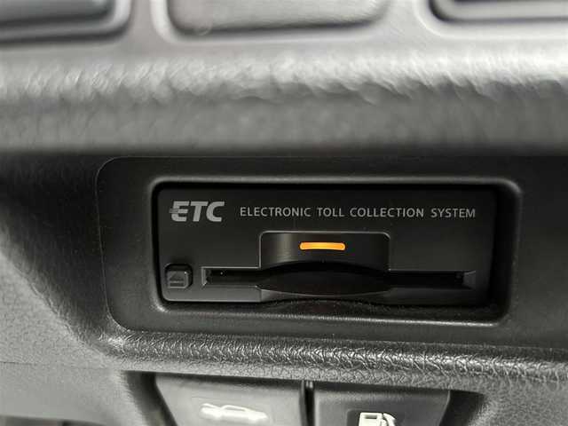 日産 エクストレイル 20X エマージェンシーブレーキ 道央・札幌 2015(平27)年 8.5万km ダイヤモンドブラック (株)IDOMが運営する【じしゃロン札幌豊平店】の自社ローン専用車両になります。こちらは現金またはオートローンご利用価格です。自社ローンご希望の方は別途その旨お申し付けください。/純正7型SDナビ(フルセグTV/CD/DVD/BT)/アラウンドビューモニター/クルコン/コーナーセンサー/ドラレコ/ETC/シートヒーター/USB/純正フロアマット/純正アルミホイール/スマートキー/プッシュスタート