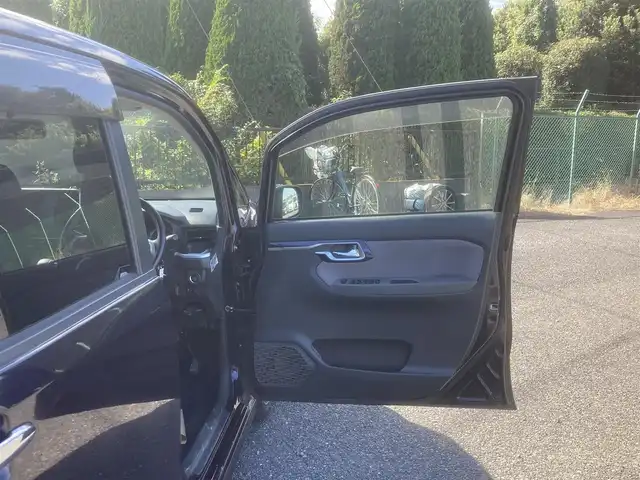 ダイハツ ムーヴ カスタム RS ハイパー 埼玉県 2015(平27)年 13.7万km ナイトシャドーパープルクリスタルM (株)IDOMが運営する【じしゃロン鳩ヶ谷店】の自社ローン対象車両になります。こちらは現金ご利用時の価格です。自社ローンご希望の方は別途その旨お申付け下さい。/登録時136544km/ターボ車/純正SDナビ/フルセグテレビ/バックカメラ/プッシュスタート/ETC/スマートキー/スペア1本/純正フロアマット/ダブルエアバッグ/革巻きステアリング/ステアリングリモコン/純正15インチAW/横滑り防止機能/フロントフォグランプ/USB/HDMI/電動格納機能付きウインカーミラー