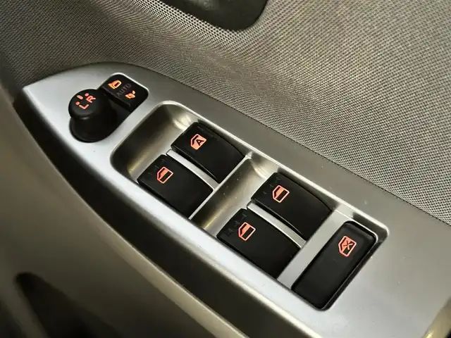 ダイハツ キャスト スタイル G SAⅢ 島根県 2018(平30)年 11.1万km ファイアークォーツレッドM 登録時走行距離110825km/ワンオーナー/保証書/取扱説明書/4WD/カロッツェリアナビ/Bluetooth・CD・DVD・AM・FM/スマートキー(スペアキー×1)/純正フロアマット/純正15インチAW/ETC/コーナーセンサー/禁煙車