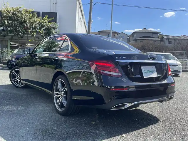 メルセデス・ベンツ Ｅ２００ 4マチック AVG AMGライン 熊本県 2020(令2)年 1.9万km オブシディアンブラック サンルーフ/革シート/純正ナビ/ブルメスターサラウンドサウンドシステム/バックカメラ/ETC/前後ドライブレコーダー/ワンオーナー/純正19インチAW/レーダークルーズ/パワートランク/パドルシフト/前席パワーシート・右前席シートメモリー/全席シートヒーター/LEDヘッドライト/オートライト/前後コーナーセンサー/横滑り防止装置/ウィンカーミラー/純正フロアマット/新車保証書/取扱説明書