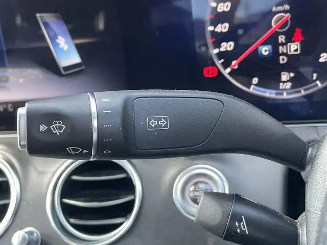 メルセデス・ベンツ Ｅ２００ 4マチック AVG AMGライン 熊本県 2020(令2)年 1.9万km オブシディアンブラック サンルーフ/革シート/純正ナビ/ブルメスターサラウンドサウンドシステム/バックカメラ/ETC/前後ドライブレコーダー/ワンオーナー/純正19インチAW/レーダークルーズ/パワートランク/パドルシフト/前席パワーシート・右前席シートメモリー/全席シートヒーター/LEDヘッドライト/オートライト/前後コーナーセンサー/横滑り防止装置/ウィンカーミラー/純正フロアマット/新車保証書/取扱説明書