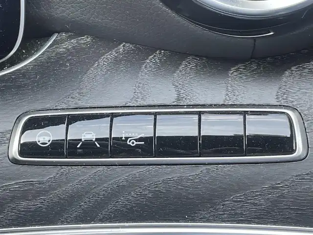 メルセデス・ベンツ Ｅ２００ 4マチック AVG AMGライン 熊本県 2020(令2)年 1.9万km オブシディアンブラック サンルーフ/革シート/純正ナビ/ブルメスターサラウンドサウンドシステム/バックカメラ/ETC/前後ドライブレコーダー/ワンオーナー/純正19インチAW/レーダークルーズ/パワートランク/パドルシフト/前席パワーシート・右前席シートメモリー/全席シートヒーター/LEDヘッドライト/オートライト/前後コーナーセンサー/横滑り防止装置/ウィンカーミラー/純正フロアマット/新車保証書/取扱説明書