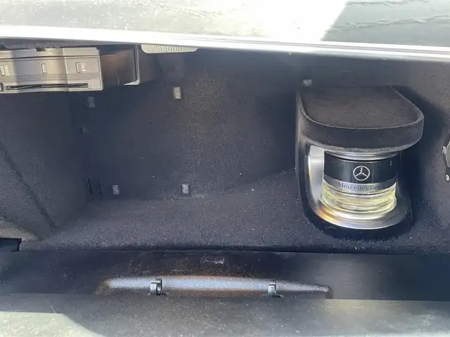 メルセデス・ベンツ Ｅ２００ 4マチック AVG AMGライン 熊本県 2020(令2)年 1.9万km オブシディアンブラック サンルーフ/革シート/純正ナビ/ブルメスターサラウンドサウンドシステム/バックカメラ/ETC/前後ドライブレコーダー/ワンオーナー/純正19インチAW/レーダークルーズ/パワートランク/パドルシフト/前席パワーシート・右前席シートメモリー/全席シートヒーター/LEDヘッドライト/オートライト/前後コーナーセンサー/横滑り防止装置/ウィンカーミラー/純正フロアマット/新車保証書/取扱説明書