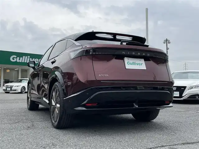 日産 アリア B6 リミテッド 千葉県 2022(令4)年 2万km 赤／黒 プロパイロット2.0/プロパイロットリモートパーキング/パノラミックガラスルーフ/BOSEプレミアムサウンドシステム/ナッパーレザーシート/ヘッドアップディスプレイ/純正12.3インチメモリナビ/インテリジェントアラウンドビューモニター/インテリジェントルームミラー/インテリジェントエマージェンシーブレーキ/ドライバーモニター/前席パワーシート/前席シートベンチレーション/全席シートヒーター/運転席4WAYランバーサポート/インテリジェントBSI/インテリジェントLI/BSW/LDW/リモコンオートバックドア/ステアリングヒーター/ワイヤレス充電器/ETC2.0/純正前後ドライブレコーダー【DH5-S】/サイド＆カーテンエアバッグ