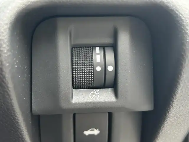 トヨタ ＧＲ８６ RZ 40thアニバーサリーLTD 滋賀県 2024(令6)年 0.7万km クリスタルホワイトパール ワンオーナー/ブレンボキャリパー/9インチ純正ナビ【NMZN-Y73D】/（FM/AM/CD/DVD/SD/フルセグ/Bluetooth/HDMI）/前後ドライブレコーダー/ETC/バックカメラ/アイサイトコアテクノロジー/・プリクラッシュブレーキアシスト	/・レーンキープアシスト	/・追従機能付クルーズコントロール/・コーナー・バックセンサー（ソナー）	/運転席・助手席シートヒーター/電動格納ミラー/革巻きステアリング/ステアリングスイッチ/オートライト/LEDヘッドライト/リアフォグ/オートマチックハイビーム/フルオートエアコン/プッシュスタート/スマートキー/スペアキー/純正フロアマット/USBポート