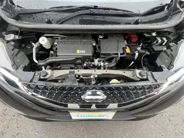 日産 デイズ ハイウェイスターX 秋田県 2021(令3)年 1.4万km ブラック 純正オーディオ（AM/FM/CD）/衝突軽減システム/４WD/全方位カメラ/アラウンドビューモニター/純正アルミ/スマートキー/前席シートヒーター/アイドリングストップ/プッシュスタート/コーナーセンサー/ステアリングスイッチ/純正エンジンスターター/純正フロアマット/純正ドアバイザー/オートライト/オートエアコン/パワーステアリング/パワーウィンドウ/レベライザー/横滑り防止/電動格納ウィンカーミラー/保証書/取扱説明書/記録簿