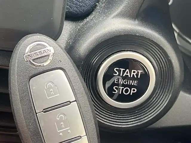 日産 デイズ ハイウェイスターX 秋田県 2021(令3)年 1.4万km ブラック 純正オーディオ（AM/FM/CD）/衝突軽減システム/４WD/全方位カメラ/アラウンドビューモニター/純正アルミ/スマートキー/前席シートヒーター/アイドリングストップ/プッシュスタート/コーナーセンサー/ステアリングスイッチ/純正エンジンスターター/純正フロアマット/純正ドアバイザー/オートライト/オートエアコン/パワーステアリング/パワーウィンドウ/レベライザー/横滑り防止/電動格納ウィンカーミラー/保証書/取扱説明書/記録簿