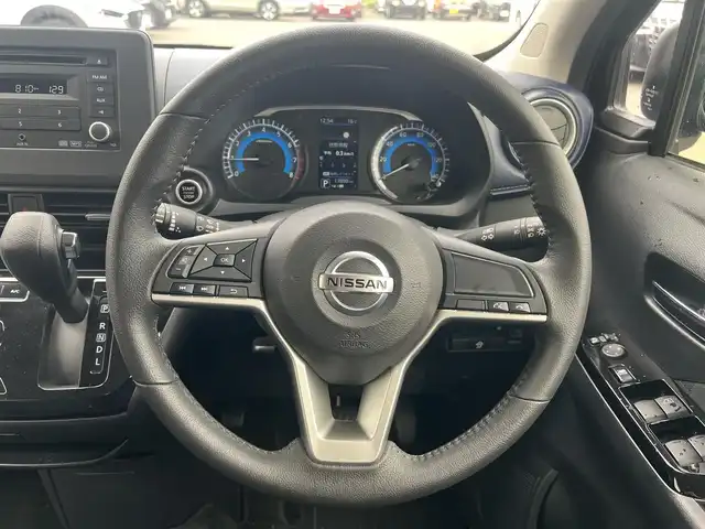 日産 デイズ ハイウェイスターX 秋田県 2021(令3)年 1.4万km ブラック 純正オーディオ（AM/FM/CD）/衝突軽減システム/４WD/全方位カメラ/アラウンドビューモニター/純正アルミ/スマートキー/前席シートヒーター/アイドリングストップ/プッシュスタート/コーナーセンサー/ステアリングスイッチ/純正エンジンスターター/純正フロアマット/純正ドアバイザー/オートライト/オートエアコン/パワーステアリング/パワーウィンドウ/レベライザー/横滑り防止/電動格納ウィンカーミラー/保証書/取扱説明書/記録簿