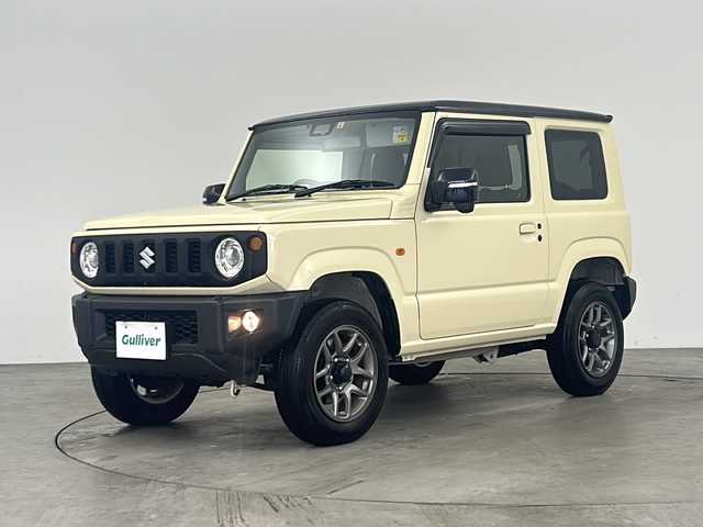スズキ ジムニー XC 兵庫県 2022(令4)年 1.7万km シフォンアイボリーメタリックブラック2トーンルーフ ・カロッツェリア製ディズプレイオーディオ/・Bluetoothオーディオ/・シートヒーター/・ETC/・純正AW/・スマートキー/・4WD/・オートライト/・LEDヘッドライト/・衝突軽減ブレーキ/・レーンキープアシスト/・横滑り防止装置/・背面スペアタイヤ/・ダウンヒルアシストコントロール/・クルーズコントロール/・ステアリングスイッチ/・フロアマット/・ヒーテッドドアミラー