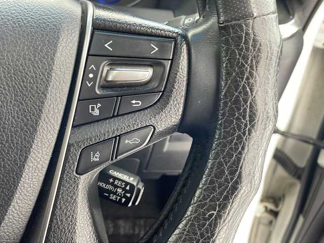 トヨタ ヴェルファイア ハイブリット ZR Gエディション 沖縄県 2019(平31)年 7万km ホワイトパールクリスタルシャイン ダブルサンルーフ　/純正メーカーナビ　/ＪＢＬサウンド　/(フルセグＴＶ　ＤＶＤ再生　ＢＴ接続)/アラウンドビューモニター　/両側パワースライドドア　/パワーバックドア　/デジタルインナーミラー　/黒レザーシート　/パワーシート/シートヒーター /エアシート/オットマン/ステアリングヒーター/AC100V/ETC2.0/LEDオートライト/トヨタセーフティセンス/レーダークルーズコントロール/オートマチックハイビーム/前後クリアランスソナー
