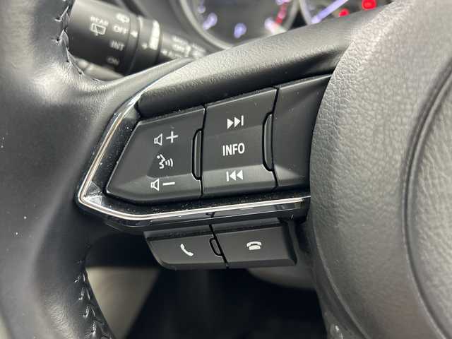 マツダ ＣＸ－５ XD Lパッケージ 三重県 2018(平30)年 3.5万km ジェットブラックマイカ 禁煙車/４WD/純正ナビ/・CD/DVDプレーヤー+地デジチューナー/・フルセグ/・Bluetooth/・AUX/全方位カメラ/BOSEサウンド/追従式クルーズコントロール/衝突軽減ブレーキ/レーンキープアシスト/ブラインドスポットモニター/オートハイビーム/コーナーセンサー/パワーバックドア/ヘッドアップディスプレイ/シートヒーター（全席）/ハンドルヒーター/スマートキー×２