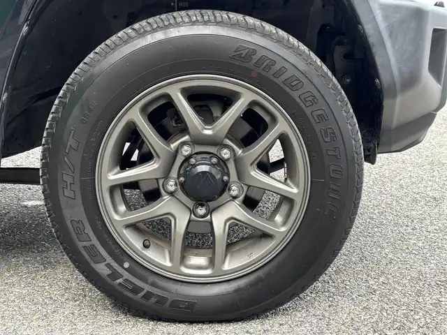 スズキ ジムニー XC 千葉県 2018(平30)年 3.5万km ブルーイッシュブラックパール3 純正メモリナビ（AVIC-RLS901）/　（BT/DVD/CD/AM/FM)/フルセグ/スズキセーフティサポート/ETC/バックカメラ/背面タイヤ/前席シートヒーター/スタッドレスタイヤ積込/LEDライト/スペアキー/取説/保証書