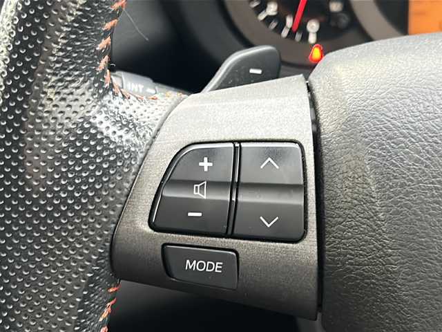 トヨタ ヴァンガード 240S Sパック アルカンターラ 長野県 2013(平25)年 5.4万km ブラック 社外ナビ/Bluetooth接続/前後カメラ/ダウンヒルアシストコントロール/クルーズコントロール/ハーフレザーシート/本革巻きステアリング/純正18インチホイール/横滑り防止装置/HIDヘッドライト/オートライト/ワンオーナー/MTモード付AT/プッシュスタート/スマートキー