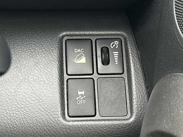 トヨタ ヴァンガード 240S Sパック アルカンターラ 長野県 2013(平25)年 5.4万km ブラック 社外ナビ/Bluetooth接続/前後カメラ/ダウンヒルアシストコントロール/クルーズコントロール/ハーフレザーシート/本革巻きステアリング/純正18インチホイール/横滑り防止装置/HIDヘッドライト/オートライト/ワンオーナー/MTモード付AT/プッシュスタート/スマートキー