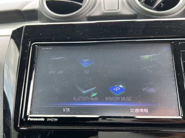 スズキ スイフト HYBRID ML 山口県 2017(平29)年 10.5万km ヘリオスゴールドPM ワンオーナー/純正SDナビ【CN－RZ73W】/・CD/DVD/AM/FM/iPod/USB/Bluetooth/フルセグテレビ/ETC/ドライブレコーダー/全方位カメラ/スマートキー・スペアキー有/プッシュアップスタート/運転席シートヒーター/フルオートエアコン/純正フロアマット/16インチ純正アルミホイール/電動格納ウインカーミラー/LEDヘッドランプ/フォグランプ/オートライト/アイドリングストップ/追従有クルーズコントロール/横滑り防止装置/デュアルセンサーブレーキサポート/レーンアシスト/盗難防止装置/取扱説明書/保証書