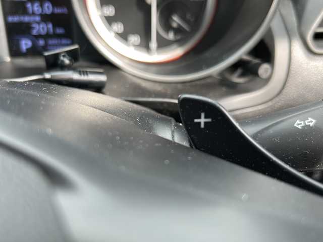 スズキ スイフト HYBRID ML 山口県 2017(平29)年 10.5万km ヘリオスゴールドPM ワンオーナー/純正SDナビ【CN－RZ73W】/・CD/DVD/AM/FM/iPod/USB/Bluetooth/フルセグテレビ/ETC/ドライブレコーダー/全方位カメラ/スマートキー・スペアキー有/プッシュアップスタート/運転席シートヒーター/フルオートエアコン/純正フロアマット/16インチ純正アルミホイール/電動格納ウインカーミラー/LEDヘッドランプ/フォグランプ/オートライト/アイドリングストップ/追従有クルーズコントロール/横滑り防止装置/デュアルセンサーブレーキサポート/レーンアシスト/盗難防止装置/取扱説明書/保証書