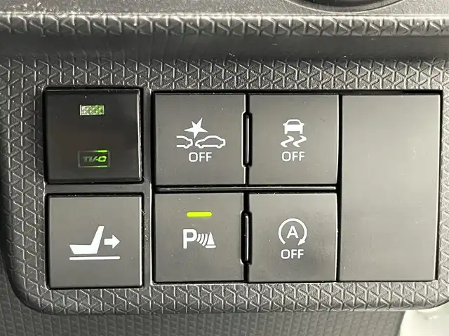 ダイハツ タント カスタム RS スタイルセレクション 愛知県 2021(令3)年 4.2万km シャイニングホワイトパール 純正８型ナビ　スマートアシストIII　禁煙　黒ハーフレザー　バックカメラ　ＥＴＣ　ドラレコ　シートヒーター　両側パワスラ　衝突軽減　追従クルコン　オートハイビーム　ＬＥＤライト　フルセグ　ＤＶＤ　ターボ車