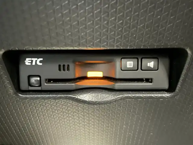 ダイハツ タント カスタム RS スタイルセレクション 愛知県 2021(令3)年 4.2万km シャイニングホワイトパール 純正８型ナビ　スマートアシストIII　禁煙　黒ハーフレザー　バックカメラ　ＥＴＣ　ドラレコ　シートヒーター　両側パワスラ　衝突軽減　追従クルコン　オートハイビーム　ＬＥＤライト　フルセグ　ＤＶＤ　ターボ車