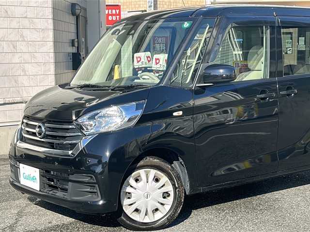 日産 デイズ ルークス S 神奈川県 2018(平30)年 2.7万km ブラック AM/FM/CD/AUX/前方ドライブレコーダー/前後コーナーセンサー/横滑り防止装置/プリクラッシュ/アイドリングストップ/ABS/純正フロアマット/ドアバイザー/スペアキー×１/保証書/取扱説明書