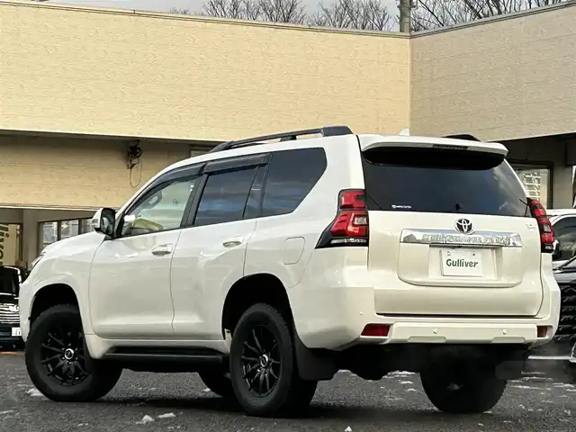 トヨタ ランドクルーザー プラド TX Lパッケージ 宮城県 2023(令5)年 3.8万km ホワイトパールクリスタルシャイン ワンオーナー/純正メーカーナビ/ＡＭ／ＦＭ／Ｂｌｕｅｔｏｏｔｈ／ＵＳＢ/Ｍｉｒａｃａｓｔ/レーダークルーズコントロール/ブラインドスポットモニター/プリクラッシュセーフティ/横滑り防止装置/オートハイビーム/アラウンドビューモニター/シートヒーター/エアーシート/前席パワーシート/セカンドスタートボタン/エンジンスターター/スペアタイヤ/純正フロアマット/純正赤外線カットフィルム/ETC2.0/純正AWサマータイヤ有265/55R19溝4mm