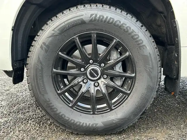 トヨタ ランドクルーザー プラド TX Lパッケージ 宮城県 2023(令5)年 3.8万km ホワイトパールクリスタルシャイン ワンオーナー/純正メーカーナビ/ＡＭ／ＦＭ／Ｂｌｕｅｔｏｏｔｈ／ＵＳＢ/Ｍｉｒａｃａｓｔ/レーダークルーズコントロール/ブラインドスポットモニター/プリクラッシュセーフティ/横滑り防止装置/オートハイビーム/アラウンドビューモニター/シートヒーター/エアーシート/前席パワーシート/セカンドスタートボタン/エンジンスターター/スペアタイヤ/純正フロアマット/純正赤外線カットフィルム/ETC2.0/純正AWサマータイヤ有265/55R19溝4mm