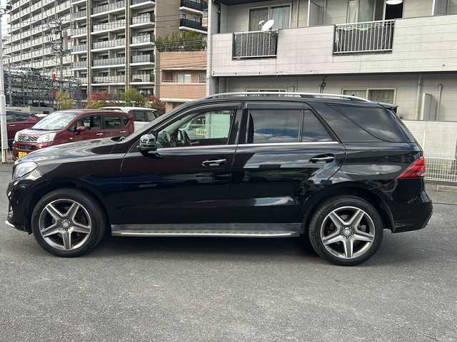 メルセデス・ベンツ ＧＬＥ３５０ｄ 4MATIC スポーツ 宮崎県 2016(平28)年 5.1万km オブシディアンブラック 純正ナビ（BT/AM/FM/CD)/BSM　/全方位カメラ/ハーマンカードン　/ETC　/ルーフレール　/レーダークルーズコントロール（ディストロニックプラス）/電動リアゲート　/パワーシートDN席　/シートヒーター全席　/オートハイビーム/ダウンヒルアシスト/純正アルミホイール/純正フロアマット