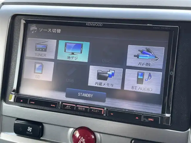 三菱 デリカＤ：５ G－Power package 和歌山県 2011(平23)年 11.9万km ウォームホワイトP/クールシルバー (株)IDOMが運営する【じしゃロン和歌山店】の自社ローン専用車両になります。こちらは現金またはオートローンご利用時の価格です。自社ローンご希望の方は別途その旨お申付け下さい/電動格納ミラー/両側パワースライドドア/ビルトインETC/横滑り防止/パドルシフト/クルーズコントロール/ステアリングスイッチ/革巻きステアリング/オートライト/オートエアコン/社外SDナビ(AM/FM/CD/DVD/TV/BT)/フルセグTV/バックカメラ/ALPINE後席モニター/純正フロアマット/スペアキー/取扱説明書/ナビ取扱説明書/保証書/ワンオーナー
