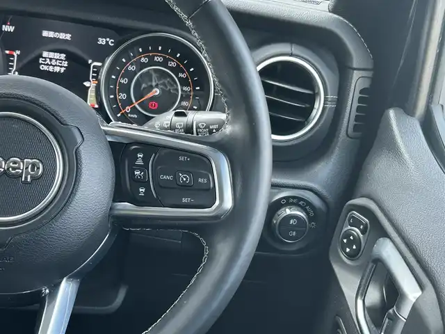 クライスラー・ジープ ジープ ラングラー アンリミテッド サハラ 福岡県 2020(令2)年 6.2万km ブラック アダプティブクルーズコントロール/ブラインドスポットモニター/レーンキープアシスト/黒革シート/シートヒーター/アルパインウーハー　/純正ナビ/Ａｐｐｌｅｃａｒｐｌａｙ/ａｎｄｒｏｉｄａｕｔｏ　/フルセグTV/バックカメラ　/サイドカメラ　/ステアリングスイッチ/前後ドライブレコーダー/純正18インチアルミホイール/ETC2.0/取扱説明書/保証書/スペアキー×1