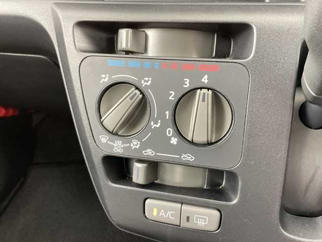 ダイハツ ミラ イース L 道央・札幌 2020(令2)年 4.7万km ホワイト ・4ＷＤ/・純正カーオーディオ/・純正フロアマット/・横滑り防止機能/・盗難防止装置